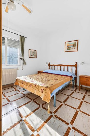 Image No.23-4 Bed Villa for sale