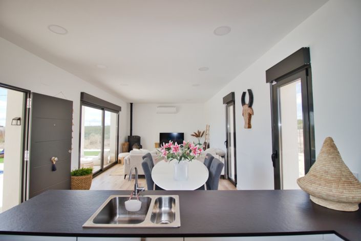 Image No.3-3 Bed Villa for sale