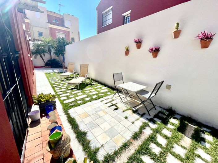 Image No.11-4 Bed Townhouse for sale