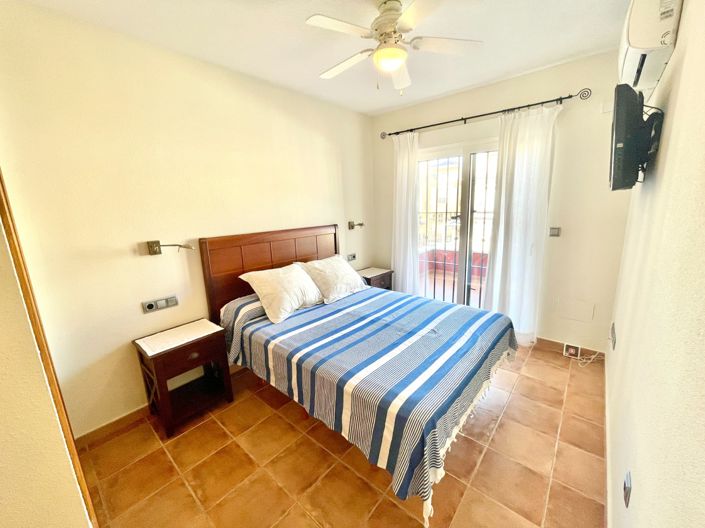 Image No.22-4 Bed Townhouse for sale