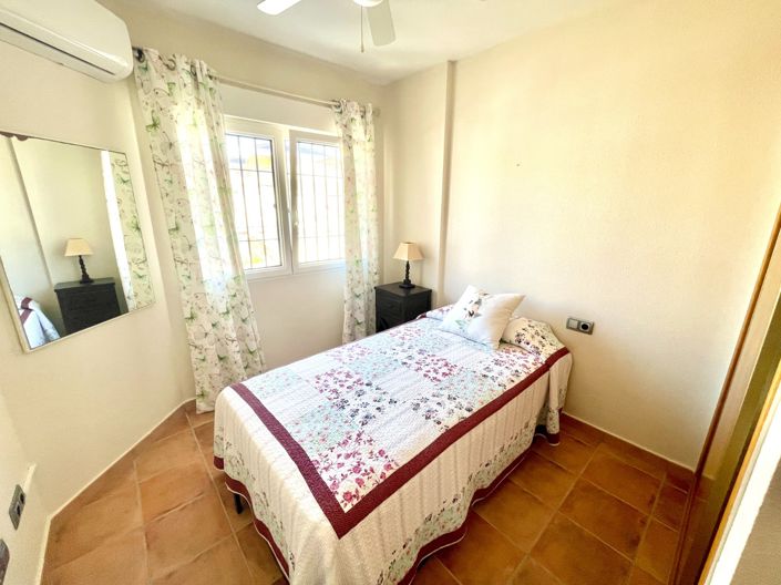 Image No.7-4 Bed Townhouse for sale