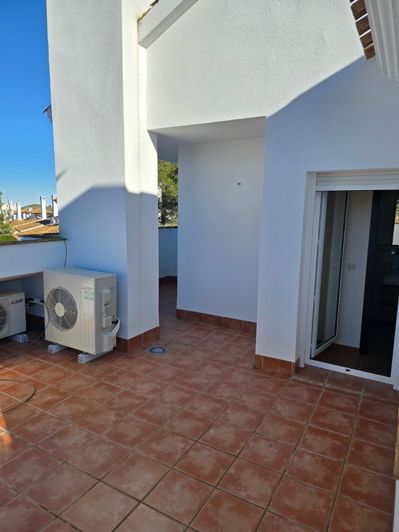 Image No.35-3 Bed Villa for sale