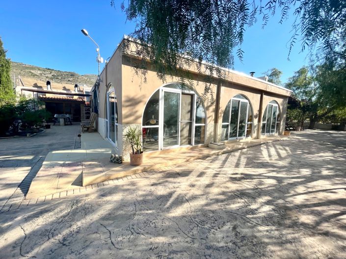 Image No.25-5 Bed Villa for sale