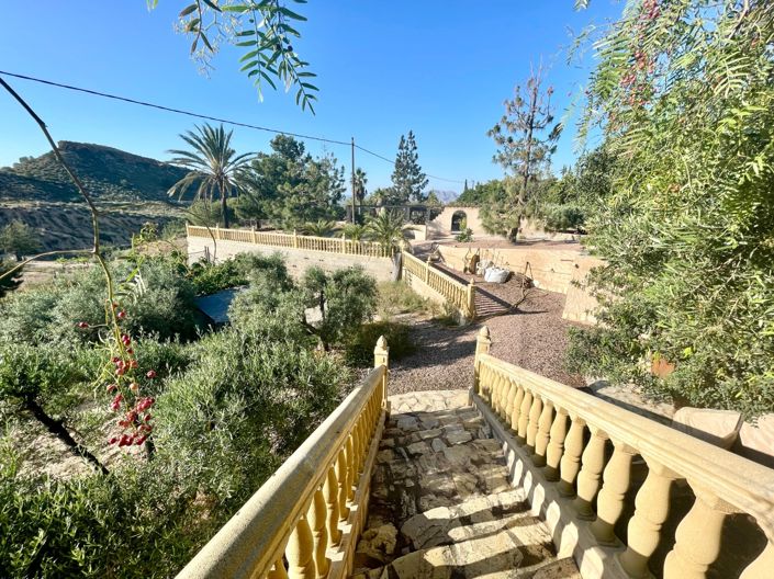 Image No.44-5 Bed Villa for sale