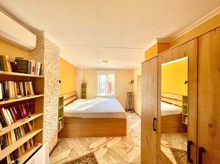 Image No.8-5 Bed Villa for sale