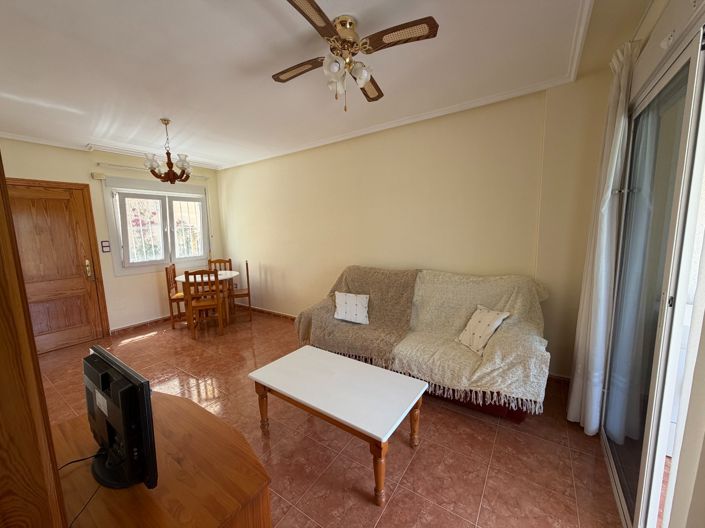 Image No.20-2 Bed Townhouse for sale