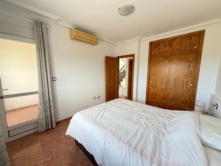 Image No.23-2 Bed Townhouse for sale