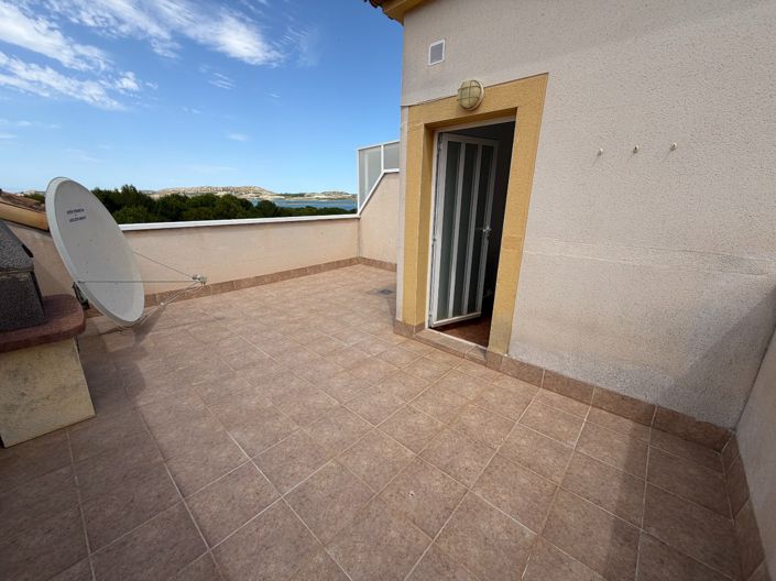 Image No.27-2 Bed Townhouse for sale
