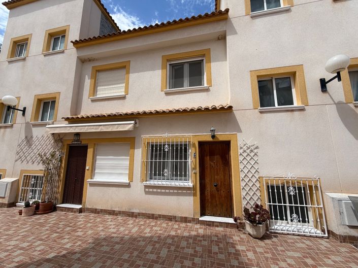 Image No.5-2 Bed Townhouse for sale
