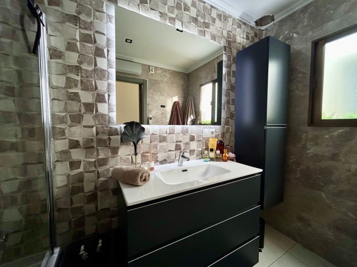 Image No.13-3 Bed Apartment for sale