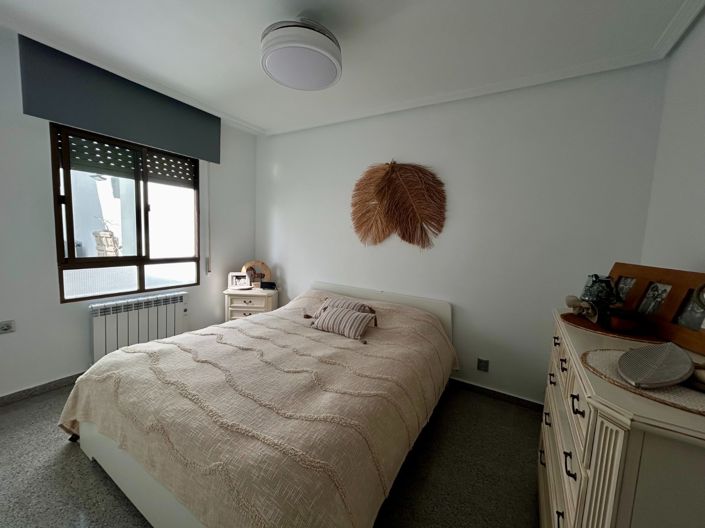 Image No.20-3 Bed Apartment for sale