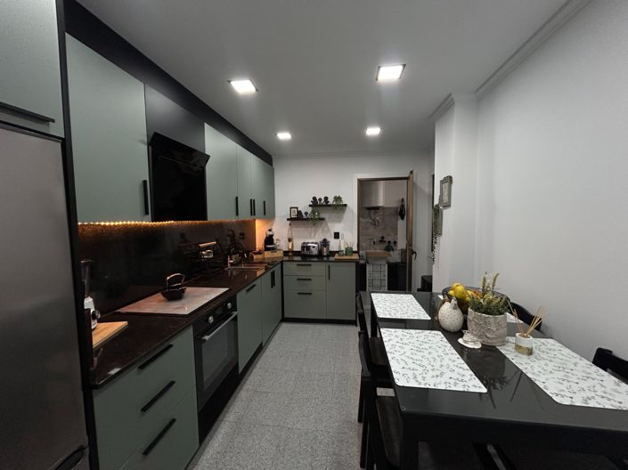 Image No.37-3 Bed Apartment for sale