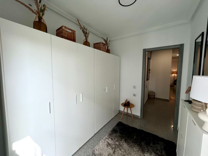 Image No.44-3 Bed Apartment for sale