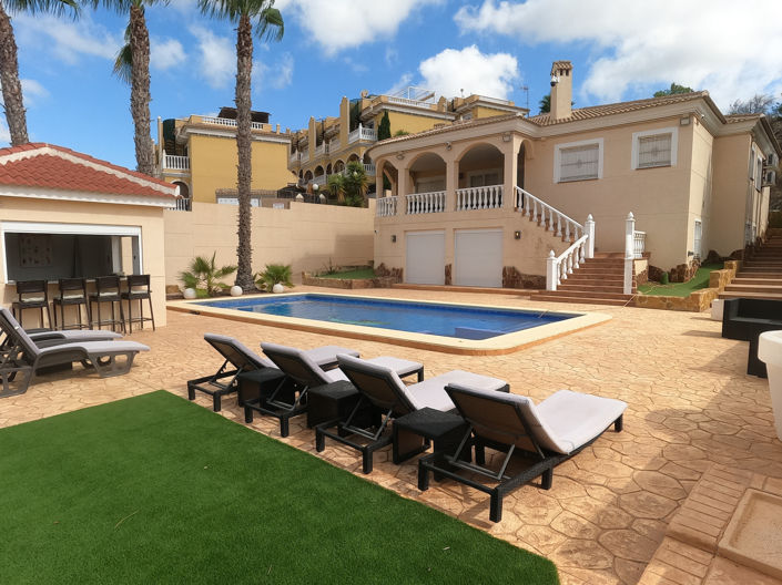 Image No.3-5 Bed Villa for sale