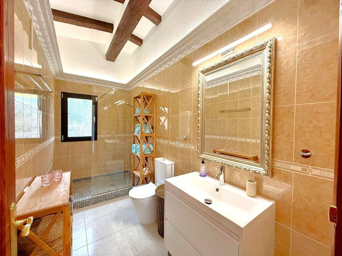 Image No.23-3 Bed Villa for sale