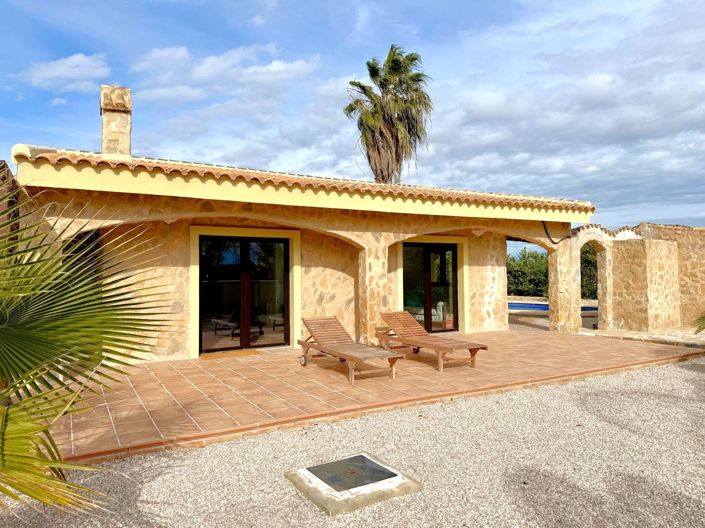 Image No.5-3 Bed Villa for sale