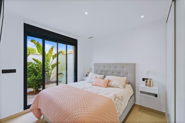 Image No.16-3 Bed Villa for sale
