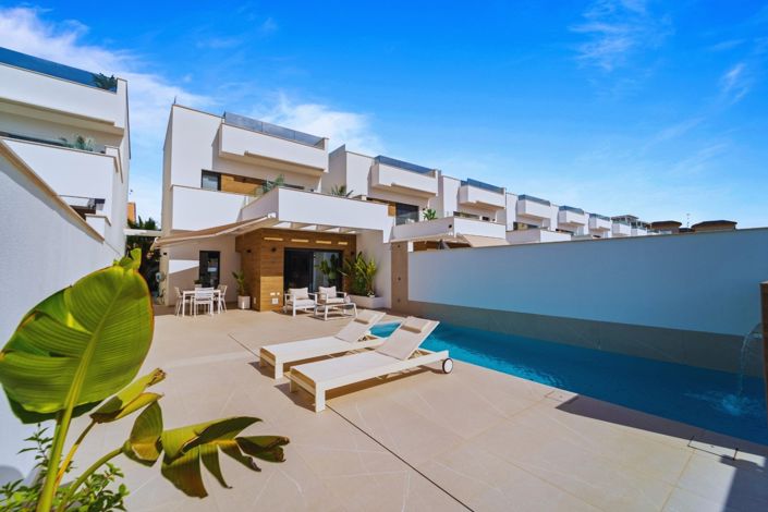 Image No.2-3 Bed Villa for sale
