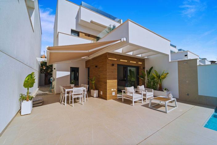 Image No.3-3 Bed Villa for sale
