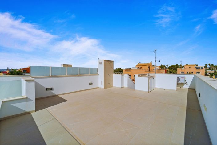 Image No.36-3 Bed Villa for sale