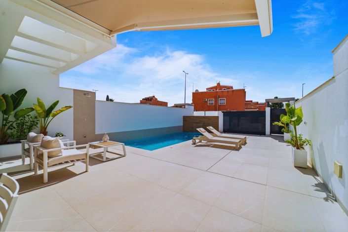 Image No.4-3 Bed Villa for sale