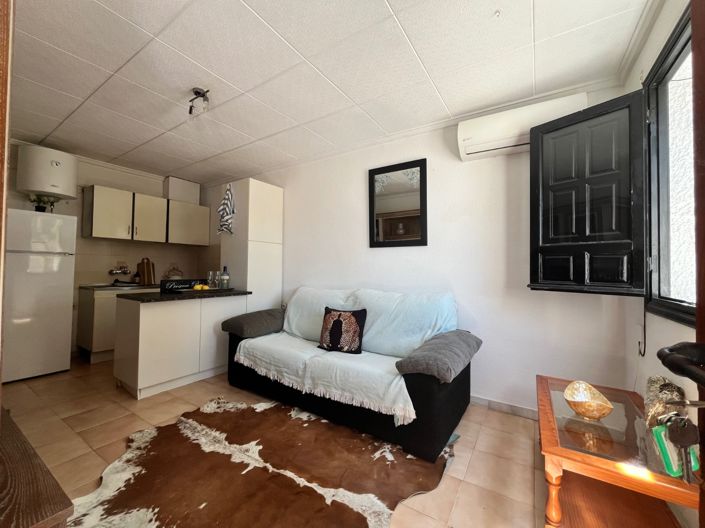 Image No.2-2 Bed Townhouse for sale