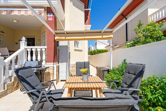 Image No.16-3 Bed Townhouse for sale