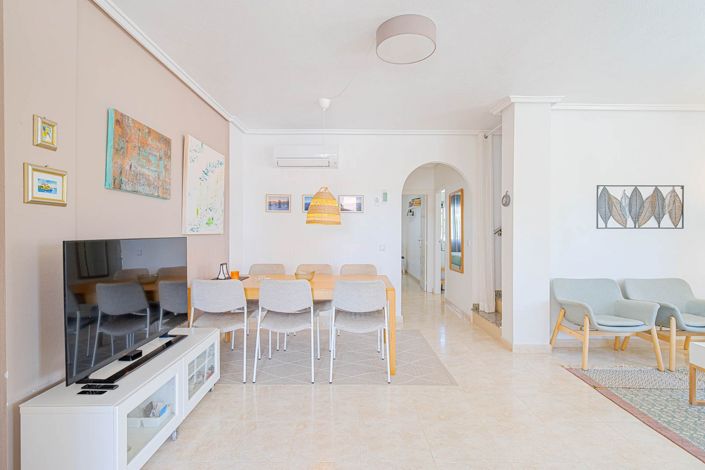 Image No.28-3 Bed Townhouse for sale