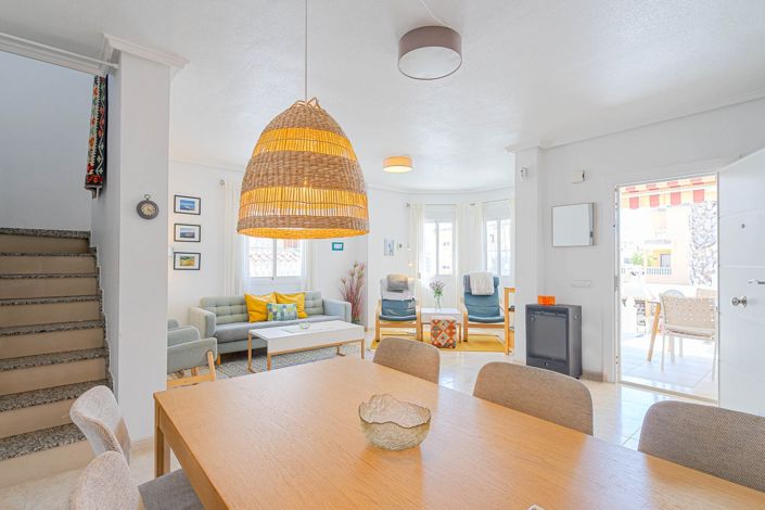 Image No.30-3 Bed Townhouse for sale