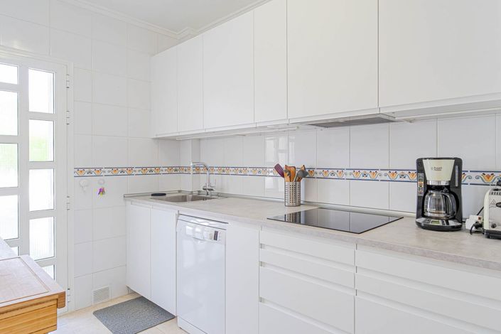 Image No.37-3 Bed Townhouse for sale