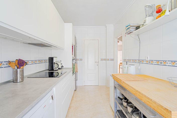 Image No.38-3 Bed Townhouse for sale