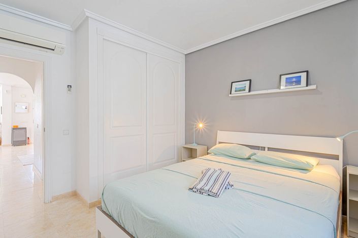 Image No.48-3 Bed Townhouse for sale
