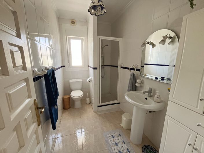 Image No.17-6 Bed Villa for sale