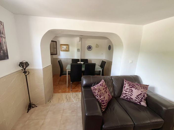 Image No.20-6 Bed Villa for sale