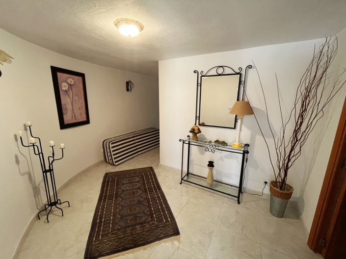 Image No.22-6 Bed Villa for sale