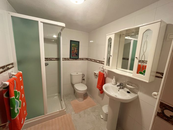Image No.28-6 Bed Villa for sale