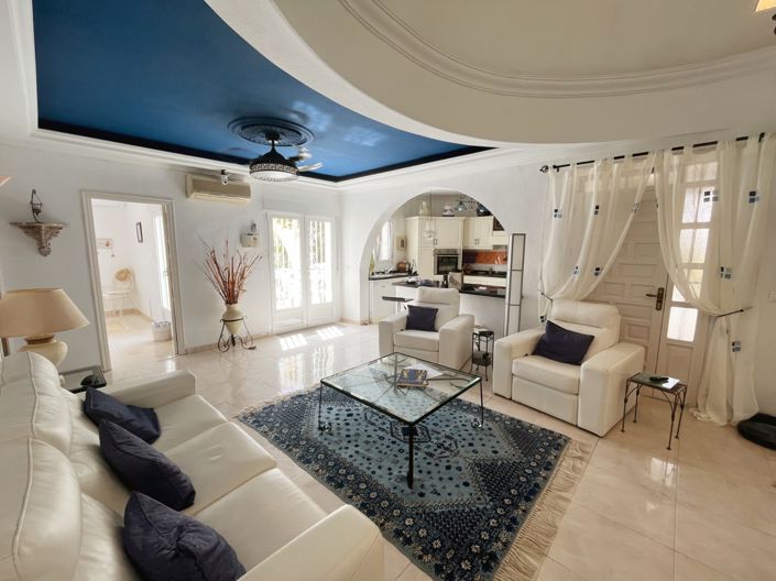Image No.6-6 Bed Villa for sale