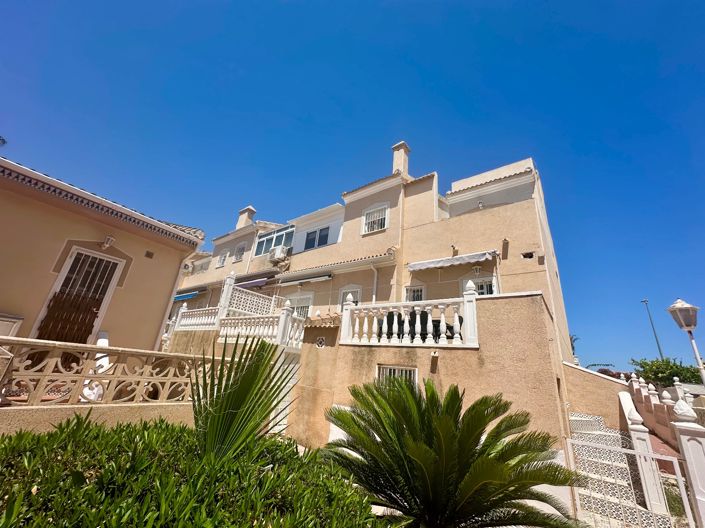 Image No.22-2 Bed Townhouse for sale