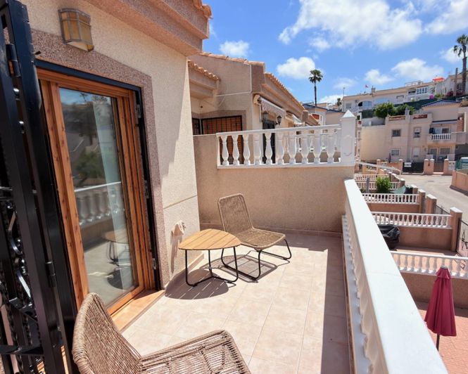 Image No.15-2 Bed Villa for sale