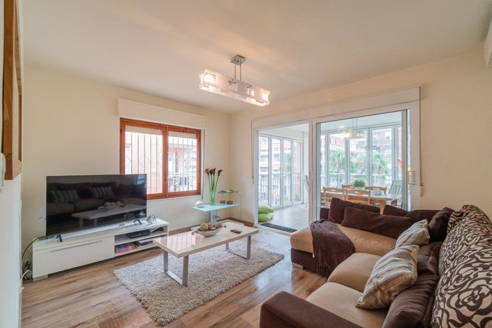 Image No.3-3 Bed Apartment for sale