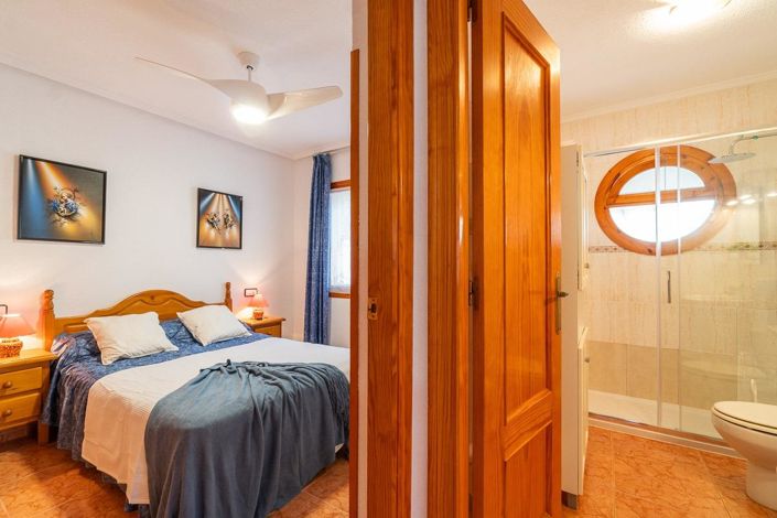 Image No.29-5 Bed Villa for sale