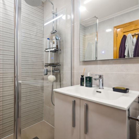 Image No.15-2 Bed Apartment for sale