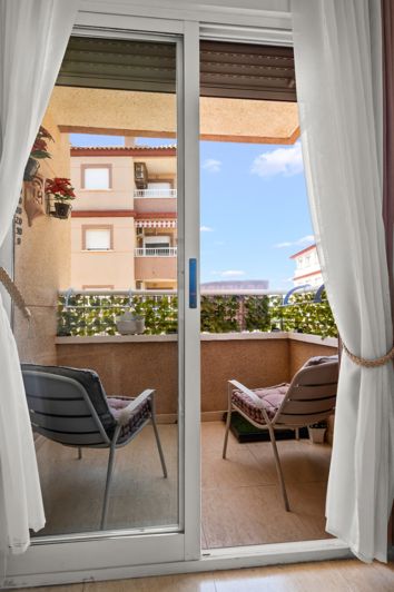 Image No.20-2 Bed Apartment for sale