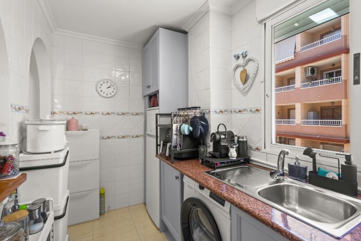 Image No.6-2 Bed Apartment for sale