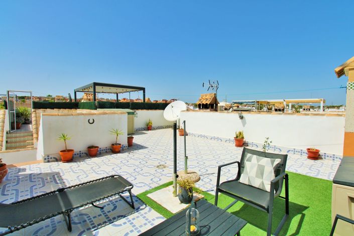Image No.19-2 Bed Apartment for sale