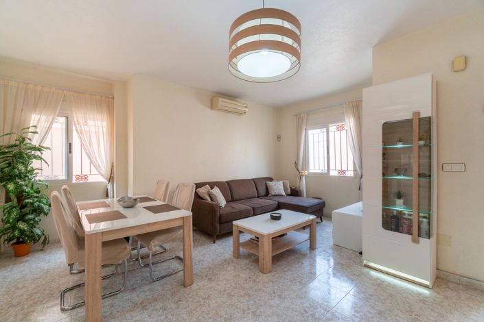 Image No.18-3 Bed Villa for sale