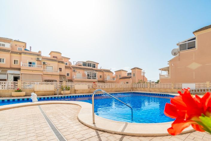 Image No.37-3 Bed Villa for sale