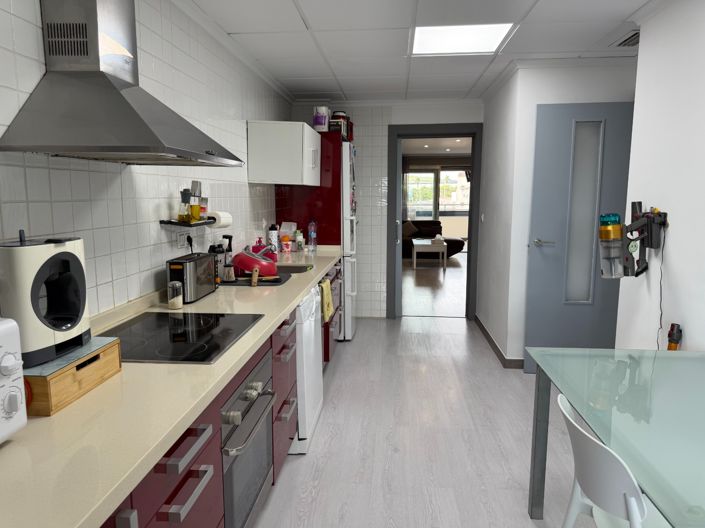 Image No.11-3 Bed Apartment for sale
