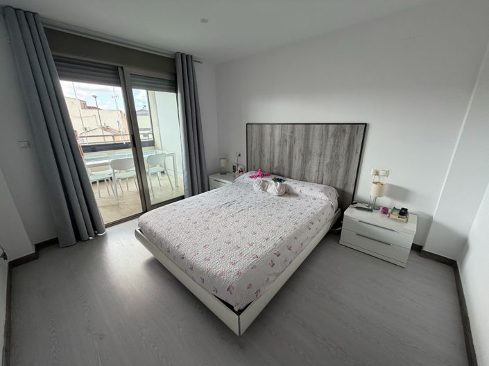 Image No.22-3 Bed Apartment for sale