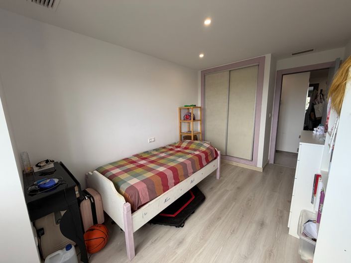 Image No.27-3 Bed Apartment for sale